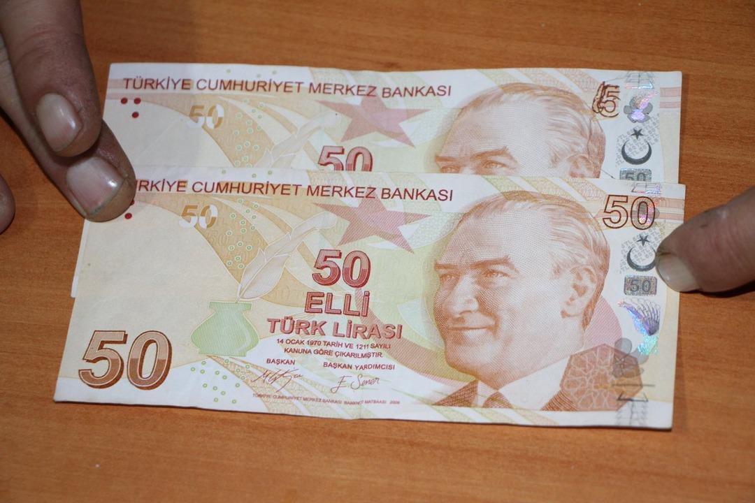 Kısa &ccedil;alışma &ouml;deneği alıp tam &ccedil;alışan iş&ccedil;i istifa ederse tazminat alır mı?