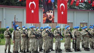 Duygulandıran anlar! Komandolar El-Bab'a böyle uğurlandı