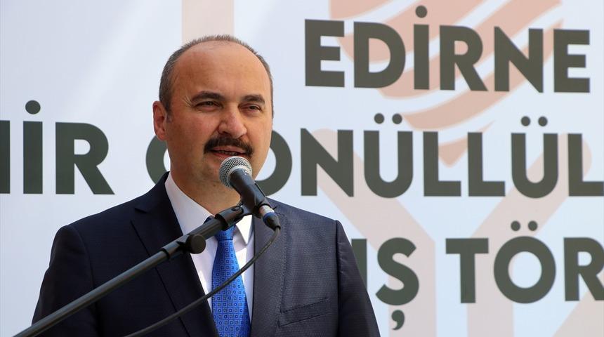 Edirne Valisi Canalp, kentin Kovid-19'a karşı aşılama oranında Türkiye'de ilk sırada olmasını değerlendirdi: