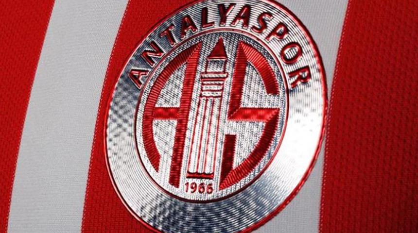 Antalyaspor Doğukan Nelik ve Ersin Zehir'i kadrosuna kattı