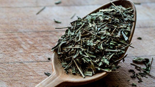 Yemeklere baharat olarak katılan tarhun otu lokum ve dondurmaya aroma oldu