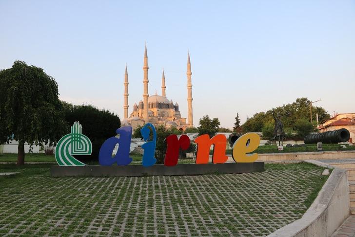 Cumhurbaşkanı Erdoğan müjdeyi verdi! Selimiye Cami Meydanı restore edilecek G4