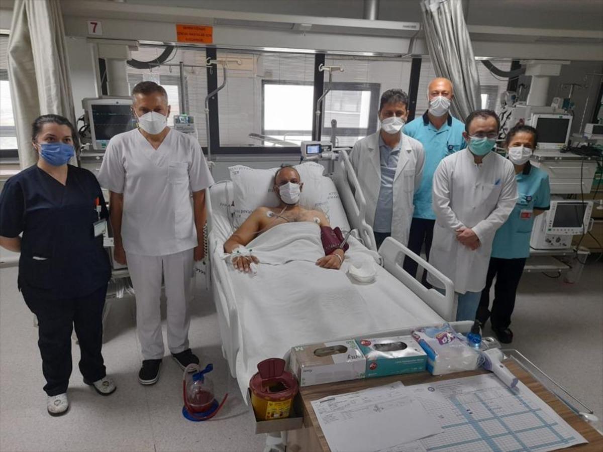 Bağdat'tan gelen hastanın yemek borusundaki t&uuml;m&ouml;r, Trabzon'da yapılan ameliyatla alındı