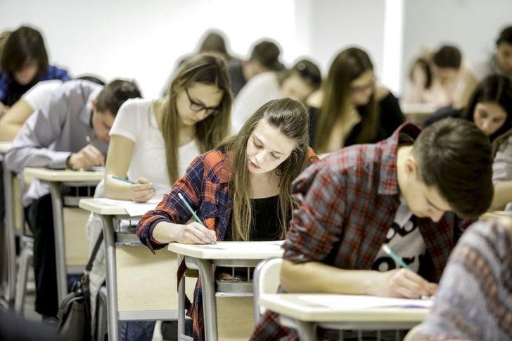 YKS sınavında görevli olan öğretmenler saat kaçta okulda olacak? G2