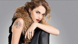 Tuğçe Kazaz eski siyasi analizleriyle twitter'dan bombaladı: Siz sözde entelektüel biz ise koyunuz ya!