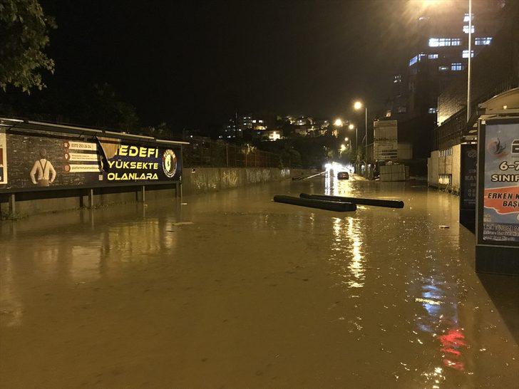 Zonguldak'ta sağanak ve şiddetli rüzgar etkili oldu G4