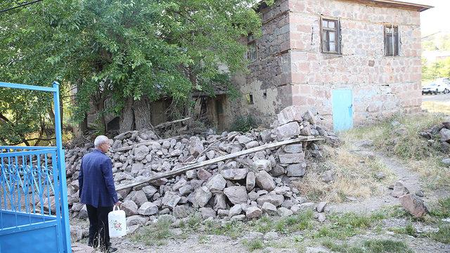 Deprem mi oldu, kaç şiddetinde deprem oldu? Bingöl depremi korkuttu! İşte AFAD-Kandilli son depremler