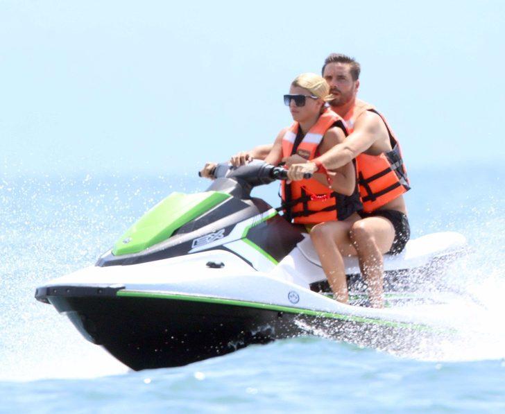 Sofia Richie ve seks bağımlısı sevgilisi Scott Disick tatilde G3