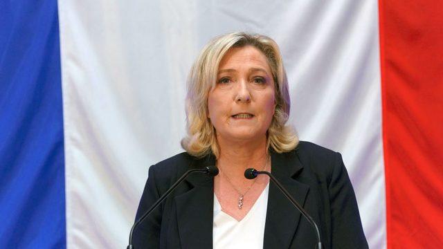 Aşırı sağ Ulusal Yürüyüş Partisi lideri Marine Le Pen