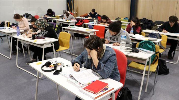 TYT nedir, AYT nedir? AYT'ye girmek mecburi mi? 2 yıllık bölümler TYT mi, AYT mi? G4