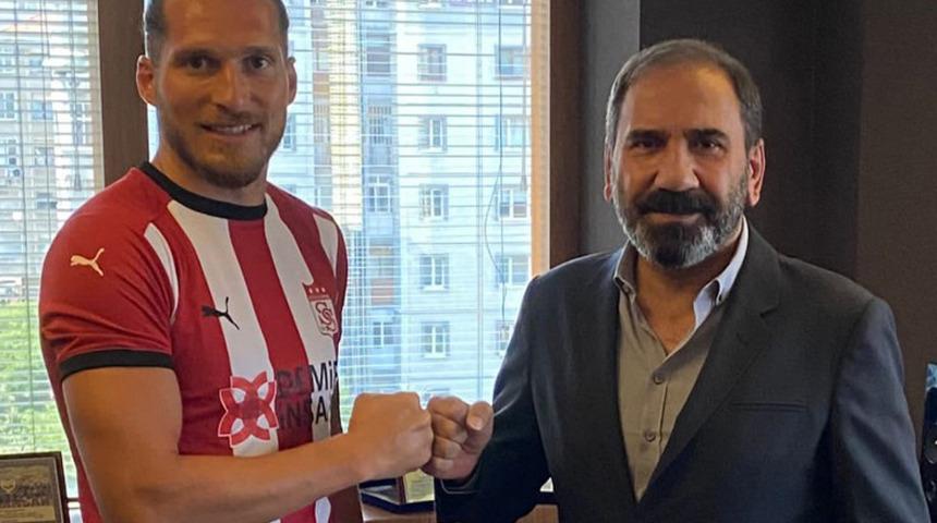 Koray Altınay: Büyük bir camiaya geldim