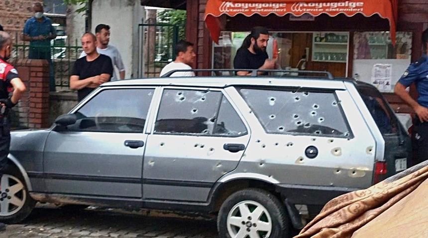 Kurşun yağmuruna tuttu! Balıkesir'de panik anları