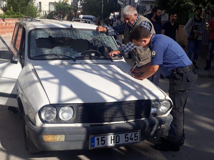 Afyonkarahisar'da otomobil ile motosiklet çarpıştı: 4 yaralı G1