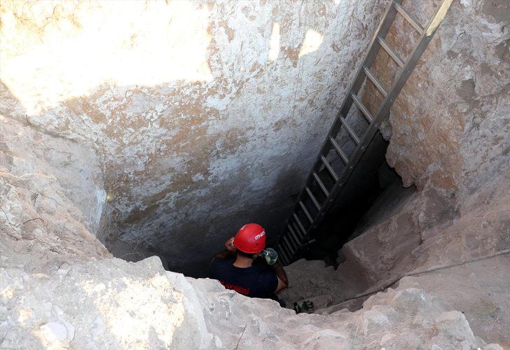 Kayseri'de kaçak kazı yapılan 20'şer metrelik iki tünel bulundu