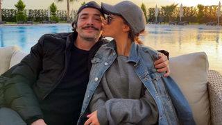 Ahmet Kural, avukat sevgilisi Çağla Gizem Şahin ile ikinci yılını kutladı