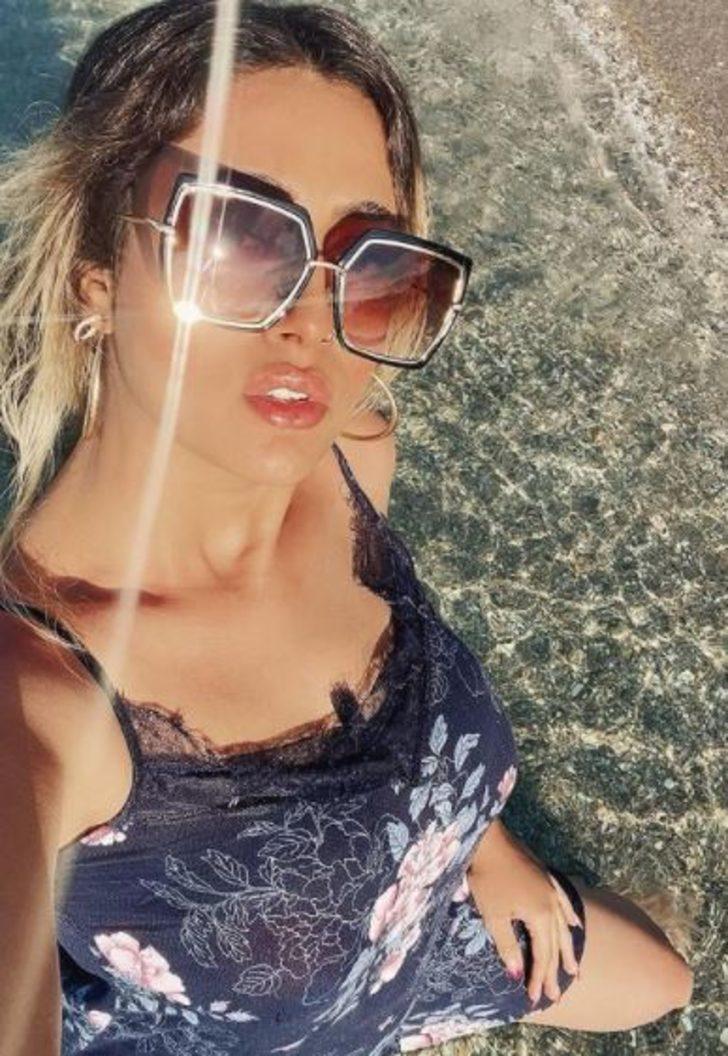 Solmaz Çiros mayosuyla poz verince olay oldu! Kiloları dikkat çekti G4