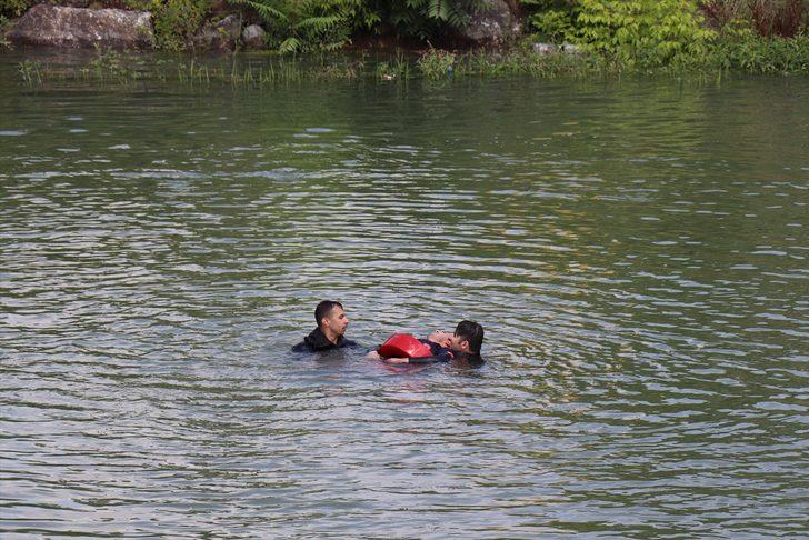 Düzce İtfaiyesinden Melen Çayı'nda gerçeğini aratmayacak tatbikat G2