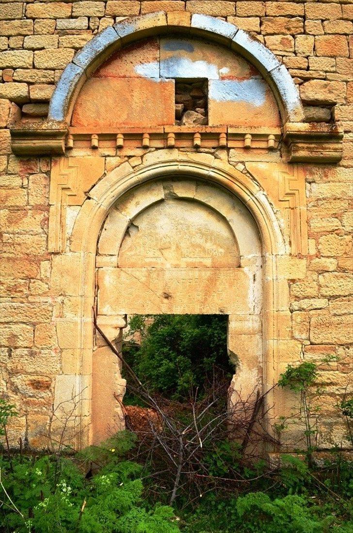 Duyarlı gencin başvurusu üzerine Giresun'daki tarihi kilisenin onarım süreci başlatıldı G3