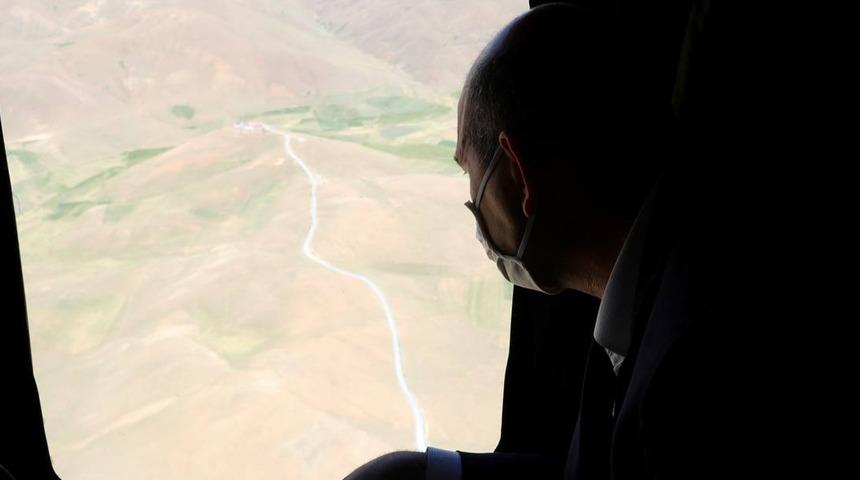 İçişleri Bakanı Süleyman Soylu İran sınırında