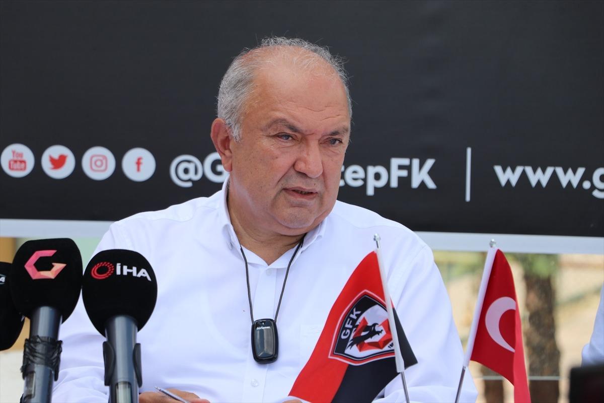 Gaziantep Başkanı Akınal ve teknik direkt&ouml;r Bulut, gazetecilerle buluştu