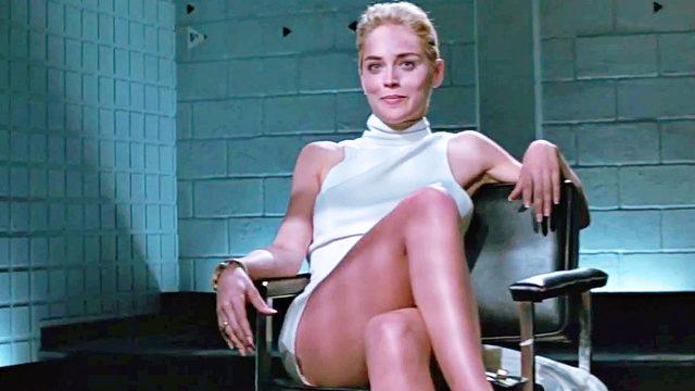 Sharon Stone bikinili pozuyla hayranlarını büyüledi