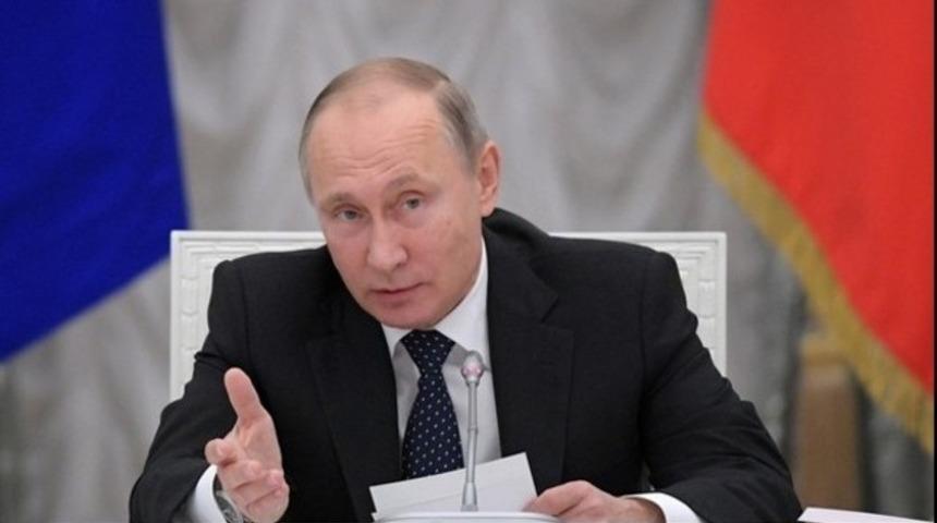 Putin'den Katalonya a&ccedil;ıklaması: İspanya i&ccedil;in &ccedil;ok endişeliyiz
