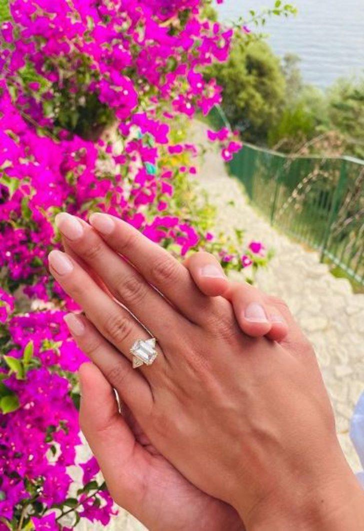 Dünyaca ünlü model Taylor Hill'e Daniel Fryer'dan romantik evlilik teklifi! G3