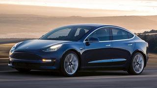 Tesla, binlerce aracı geri çağırıyor!