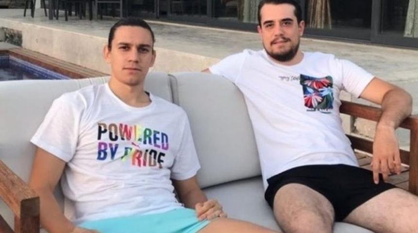 Taylan Antalyalı&rsquo;ya homofobik saldırı: Galatasaray, futbolcusuyla gurur duyduğunu a&ccedil;ıkladı