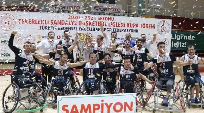 Tekerlekli Sandalye Basketbol Süper Ligi'nde şampiyon İzmir Büyükşehir Belediyespor
