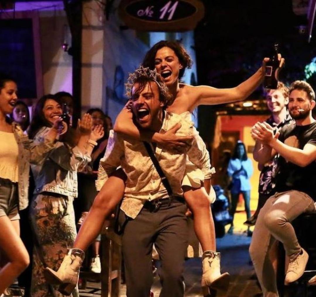 &Ouml;zge &Ouml;zpirin&ccedil;ci ile Salih Bademci&rsquo;nin İlk ve Son dizisinden ilk tanıtım geldi!