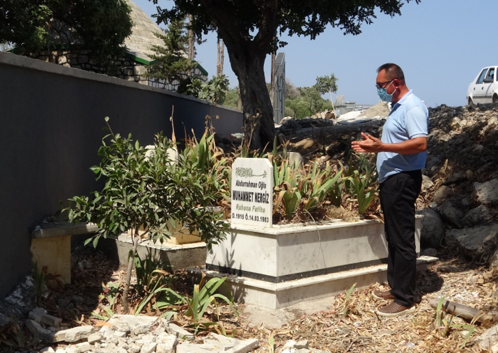 Tepki çeken görüntü! Duvar çekilince mezarlar dışarıda kaldı G5