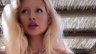 Lottie Moss, rotayı TikTok’a çevirdi! Seksi videosu damga vurdu