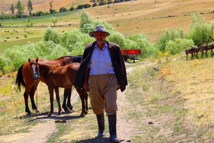 Köyü satmak için her yolu deniyor! Şimdi de Züğürt Ağa kılığına girdi G5