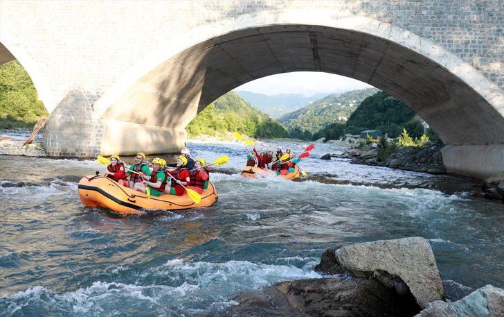 Türkiye hayranı Rus rehber, düzenlediği turlarla Doğu Karadeniz'in tanıtımına katkı sağlıyor G3