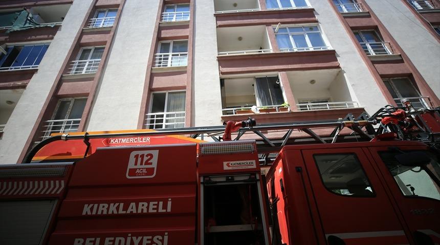 Kırklareli'nde evde çıkan yangında dumandan etkilenen çocuk tedavi altına alındı