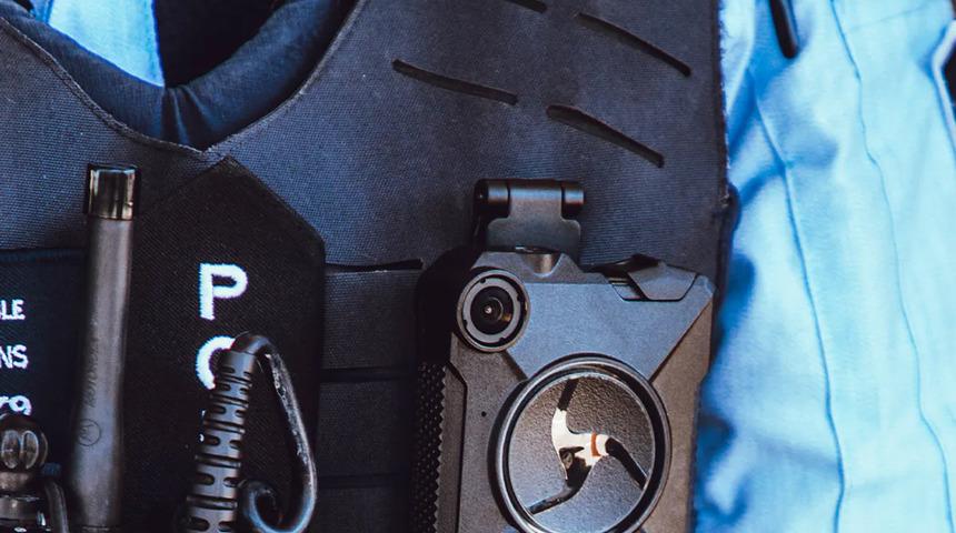 Apple'dan sızıntılara karşı vücut kamerası önlemi!