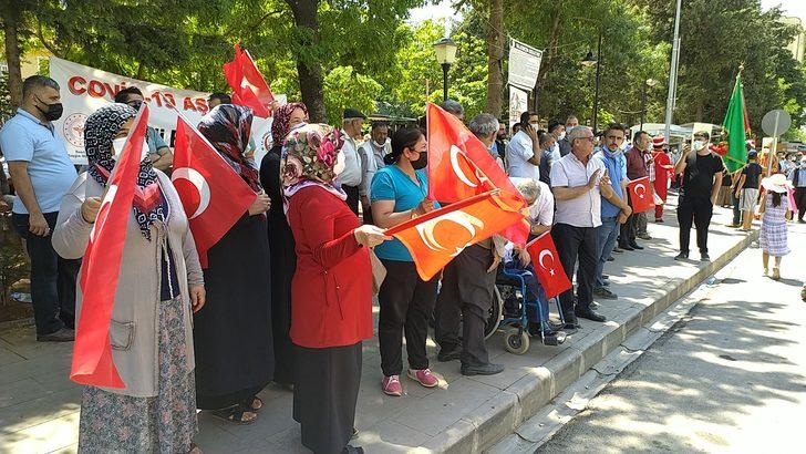 Suriye'den dönen Özel Harekatçılar, mehteran takımıyla karşılandı G2