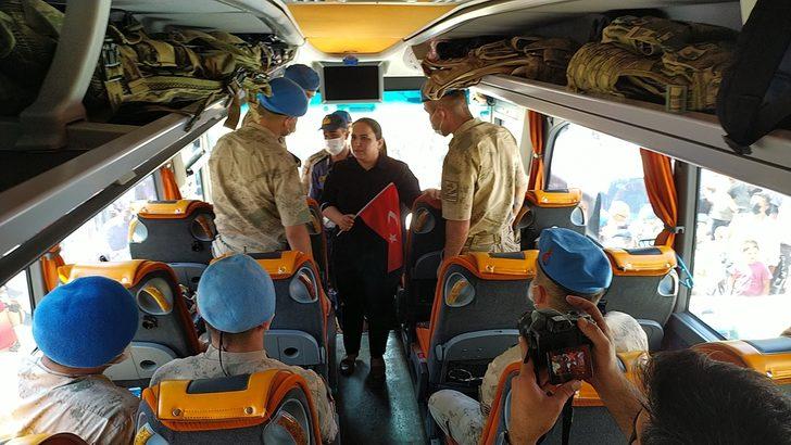 Suriye'den dönen Özel Harekatçılar, mehteran takımıyla karşılandı G5