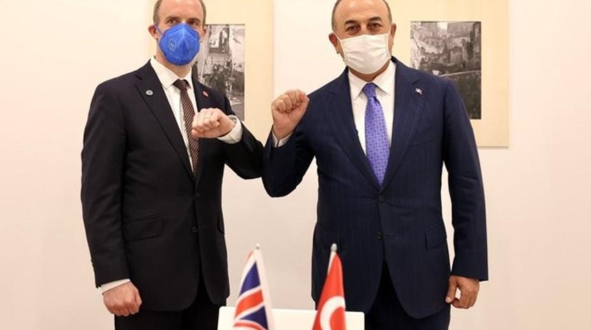 Çavuşoğlu İtalya’da İngiliz, Ruandalı ve Arjantinli mevkidaşları ile görüştü