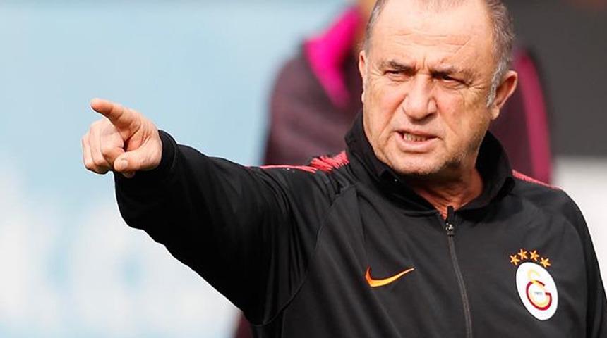 Galatasaray iki yıldızı kadrosuna katıyor