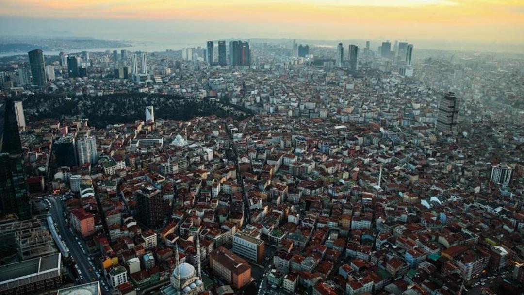 İstanbul&rsquo;da ucuz il&ccedil;eye akın ettiler! O semtlerde n&uuml;fus azalıyor 1