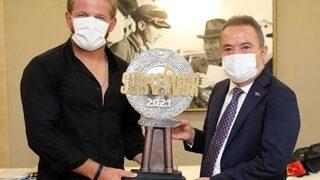 Survivor 2021 şampiyonu İsmail Balaban Antalya'da