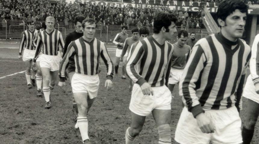 Fenerbahçe'de Can Bartu'nun heykeli açıldı