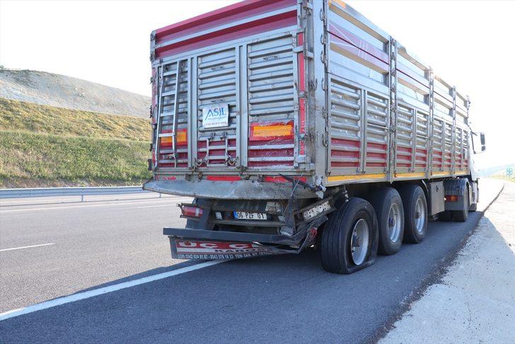 Kuzey Marmara Otoyolu'nda kamyonet tıra çarptı: 1 ölü, 1 yaralı G2