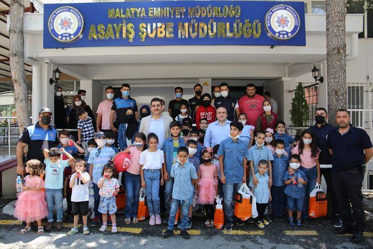 Malatya polisi çocukların yüzünü güldürdü G2