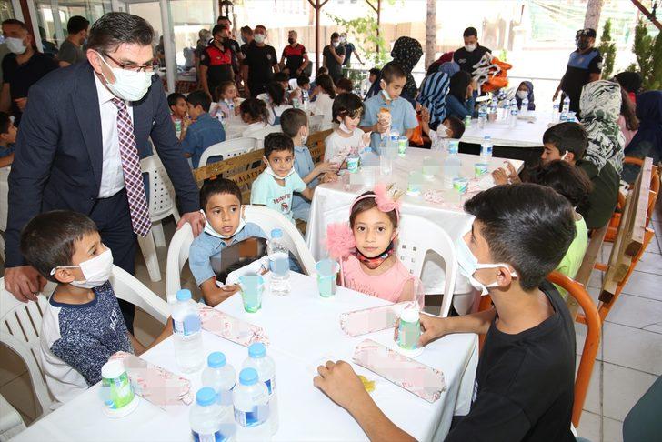 Malatya polisi çocukların yüzünü güldürdü G5