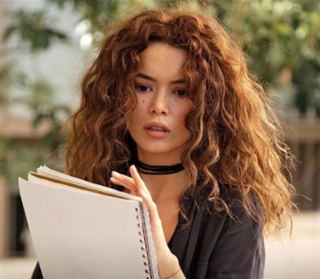 Seray Kaya kimdir, ka&ccedil; yaşında? Seray Kaya nereli? Cinsel istismara uğradığını a&ccedil;ıklamıştı...