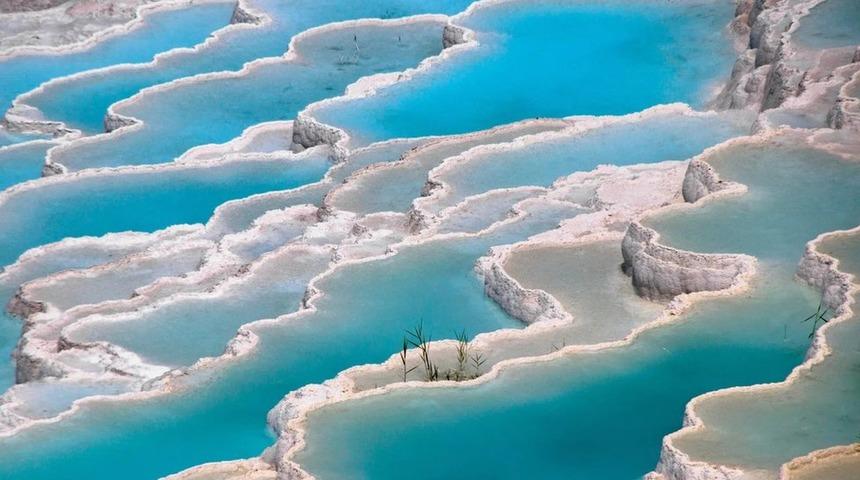 Pamukkale'de 'yer altına a&ccedil;ılan Cehennem Kapısı'nın gizemi sonunda &ccedil;&ouml;z&uuml;ld&uuml;