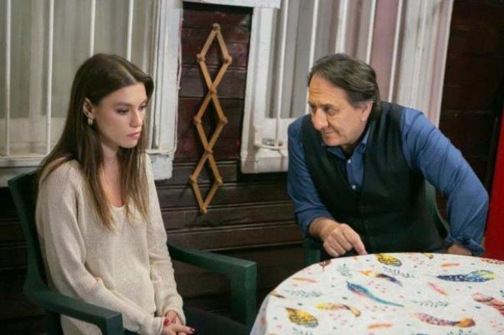 Aman Hüsnü Komiser görmesin! Arka Sokaklar'ın Zeliş'i Yüsra Geyik'in bikinili pozları nefes kesti G4